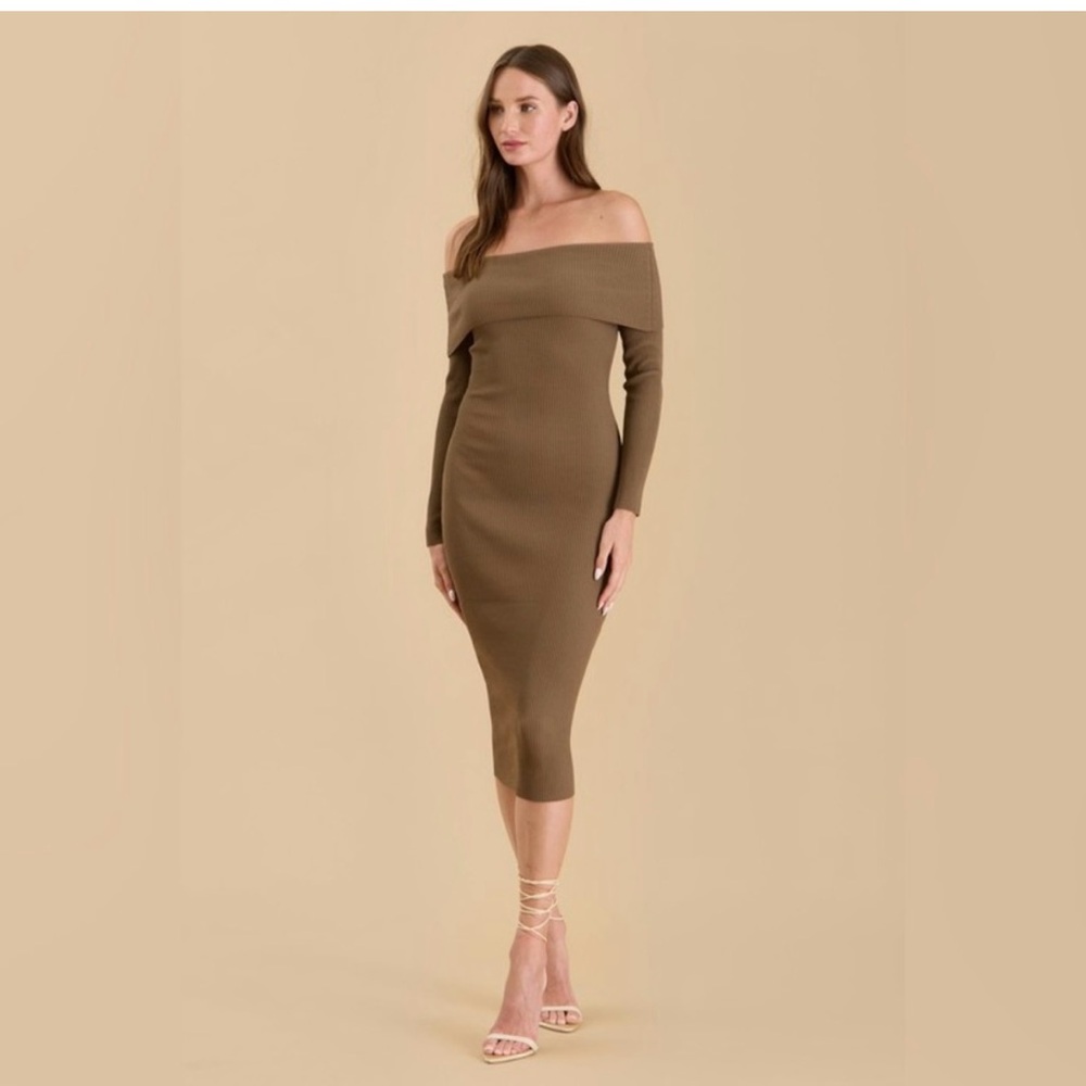 NWT Off the shoulder, fold over, knit dress - Picture 3 of 3
